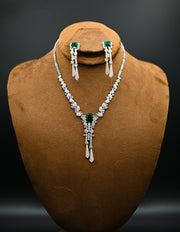 Emerald Lumina Jewelry Set